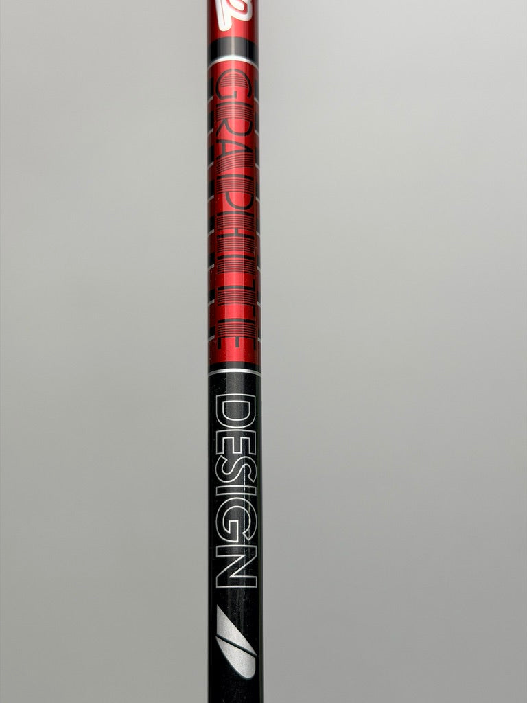 Graphite Design Tour AD VF-8 X-Stiff 42.25" Callaway Quantum Shaft SuperStroke Grip (Used)