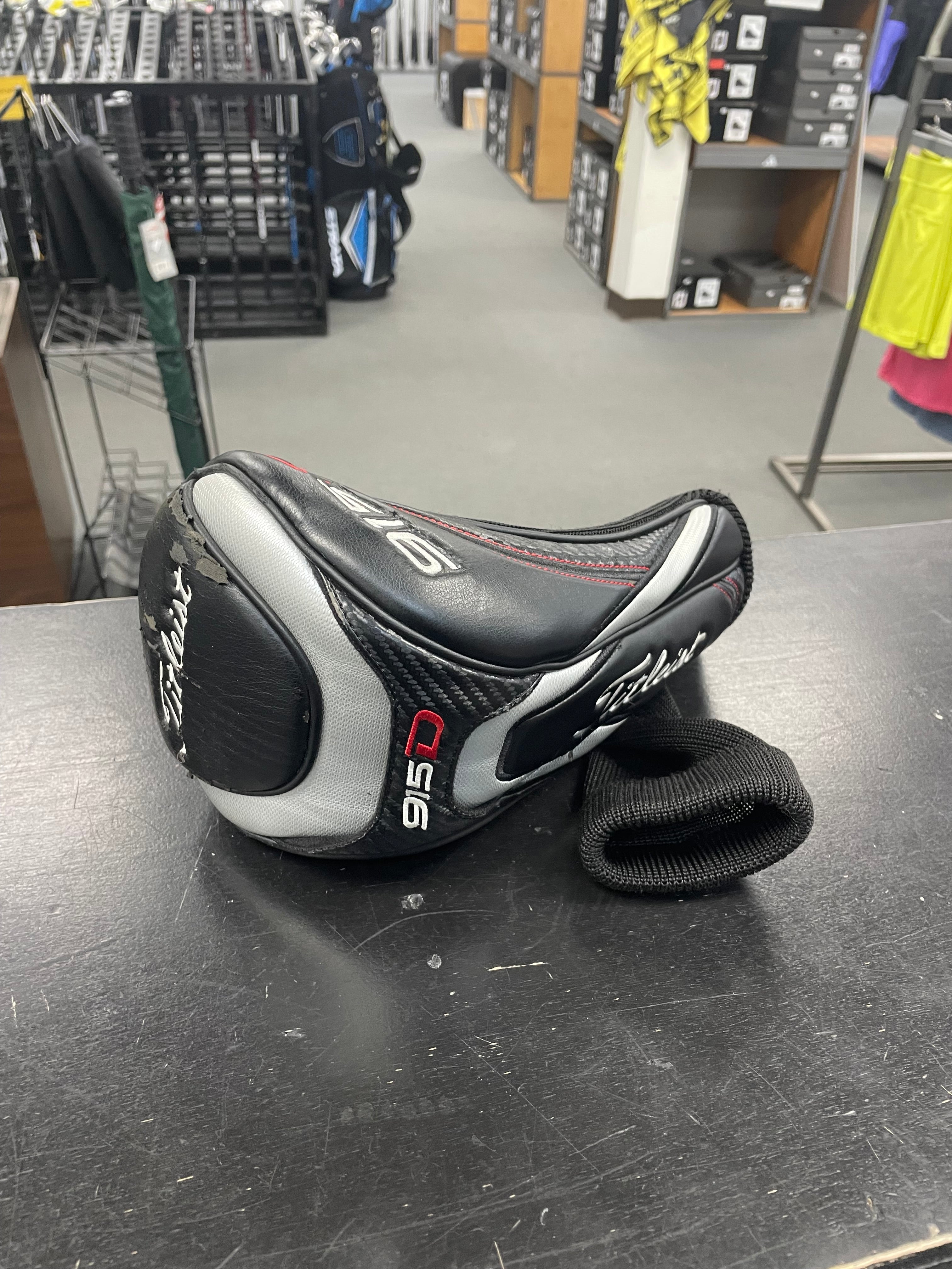 Titleist 915 D2 Driver (Used)