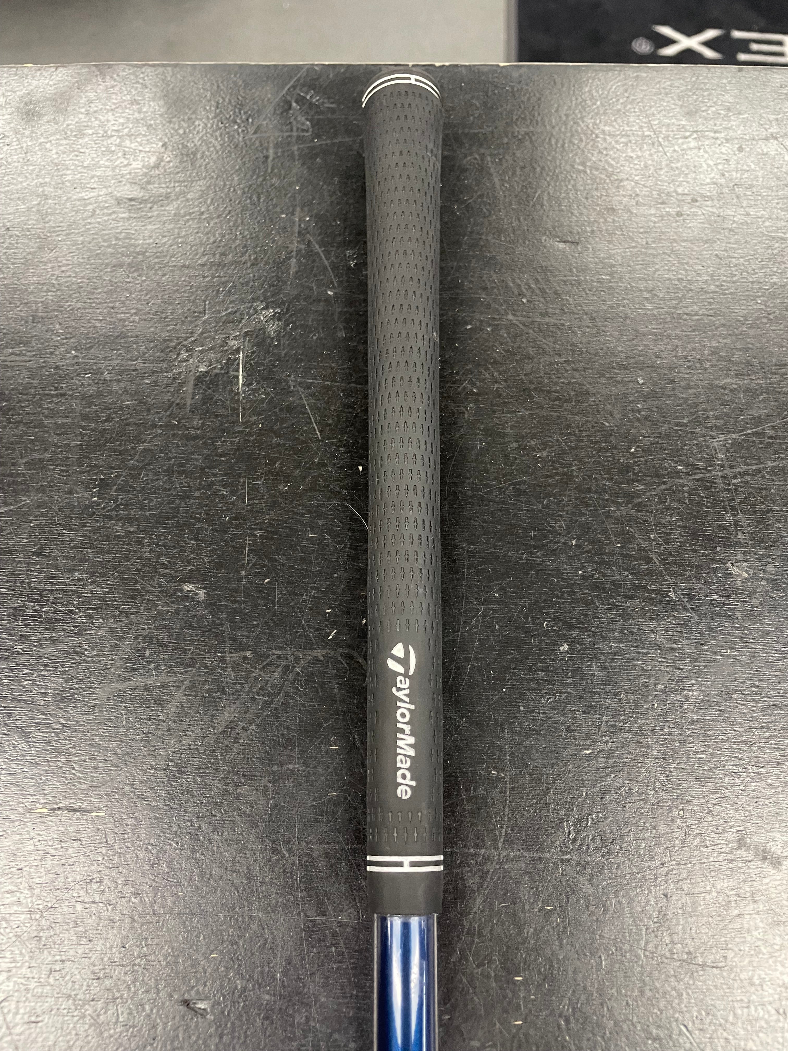 TaylorMade Qi35 Rescue Hybrid w/ Upcharge shaft(Used)