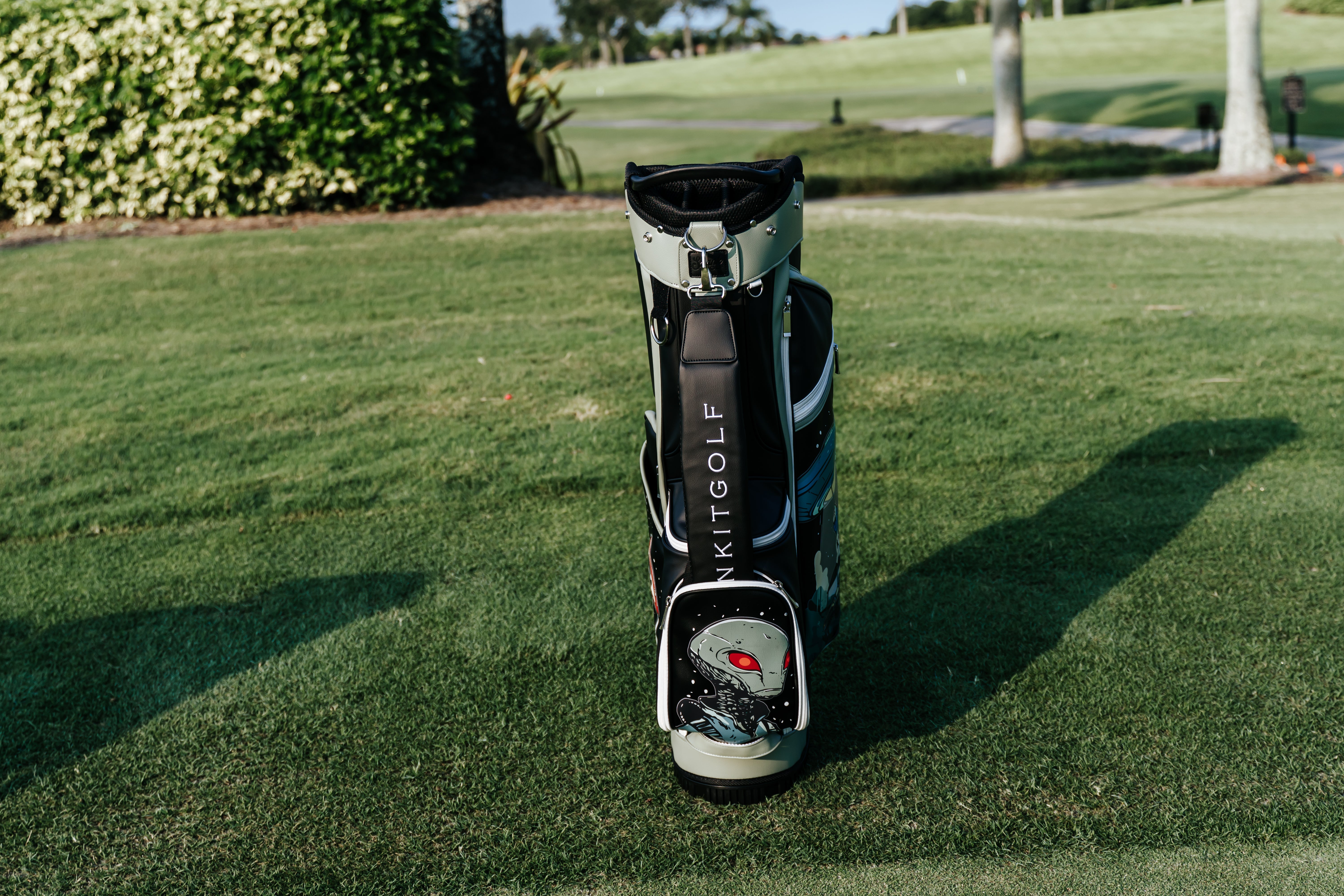 The Abduction Golf Bag