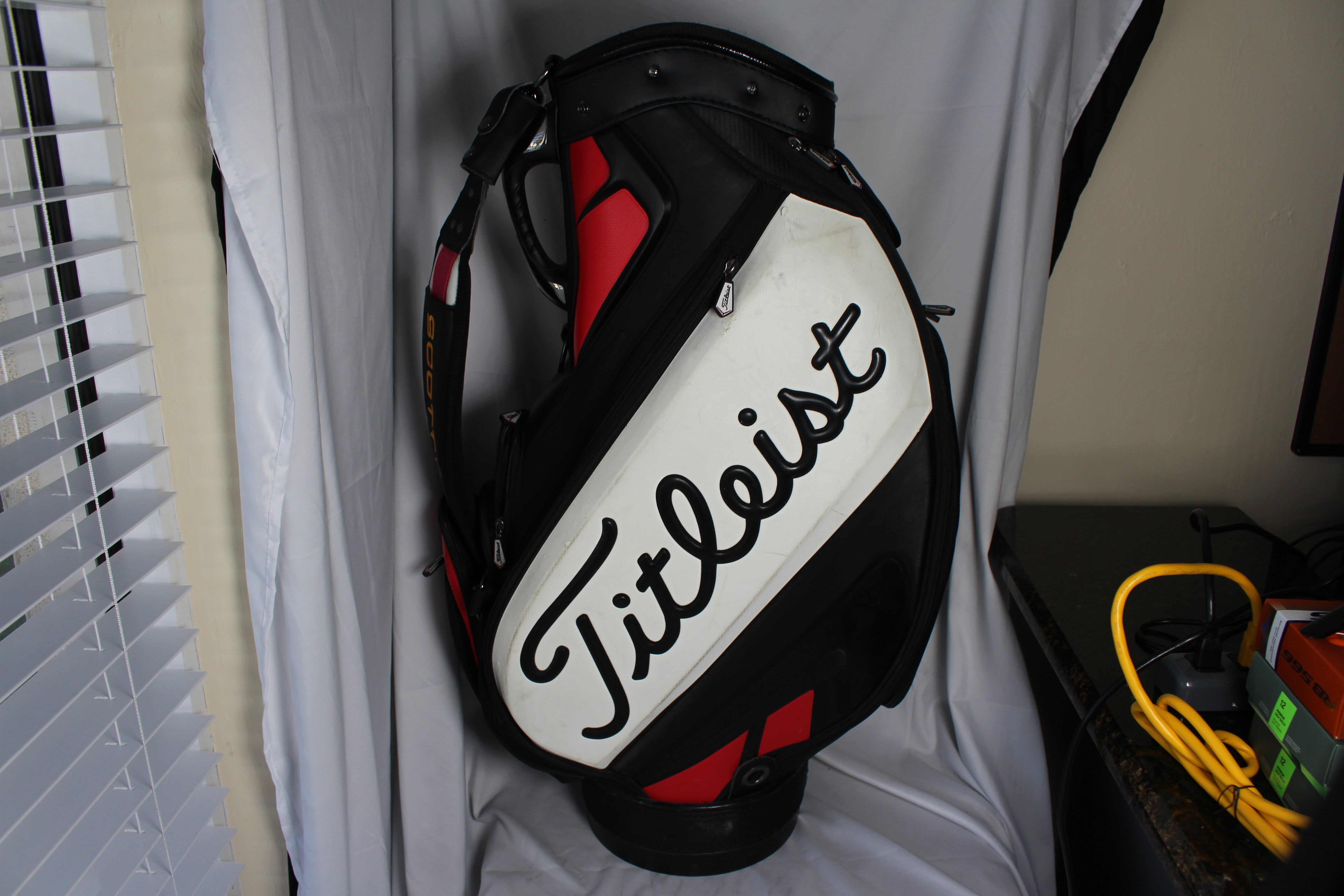 Pre-Owned Scotty Cameron Staff Bag Black 6-Way Divide