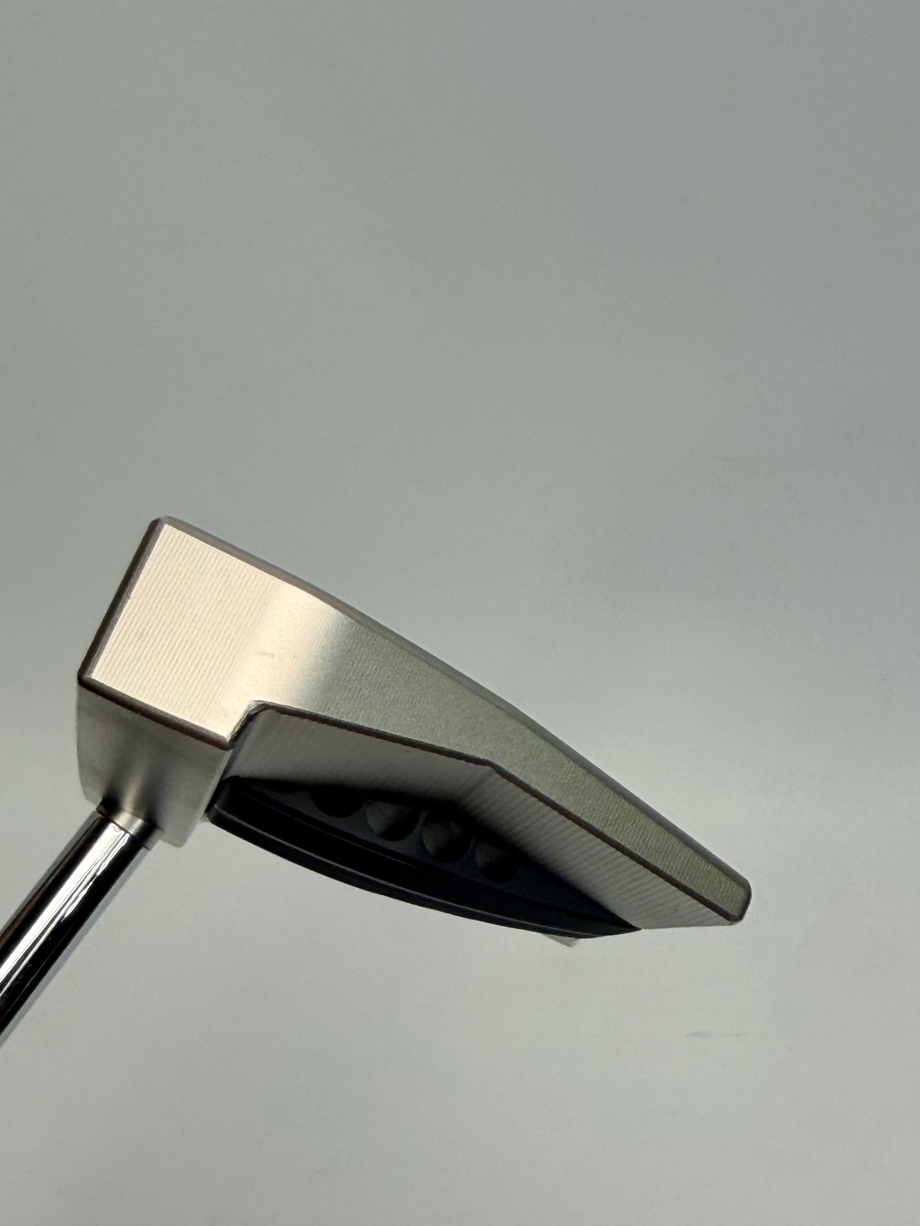 Scotty Cameron Phantom X 9 Putter 34" Like New w/ Headcover
