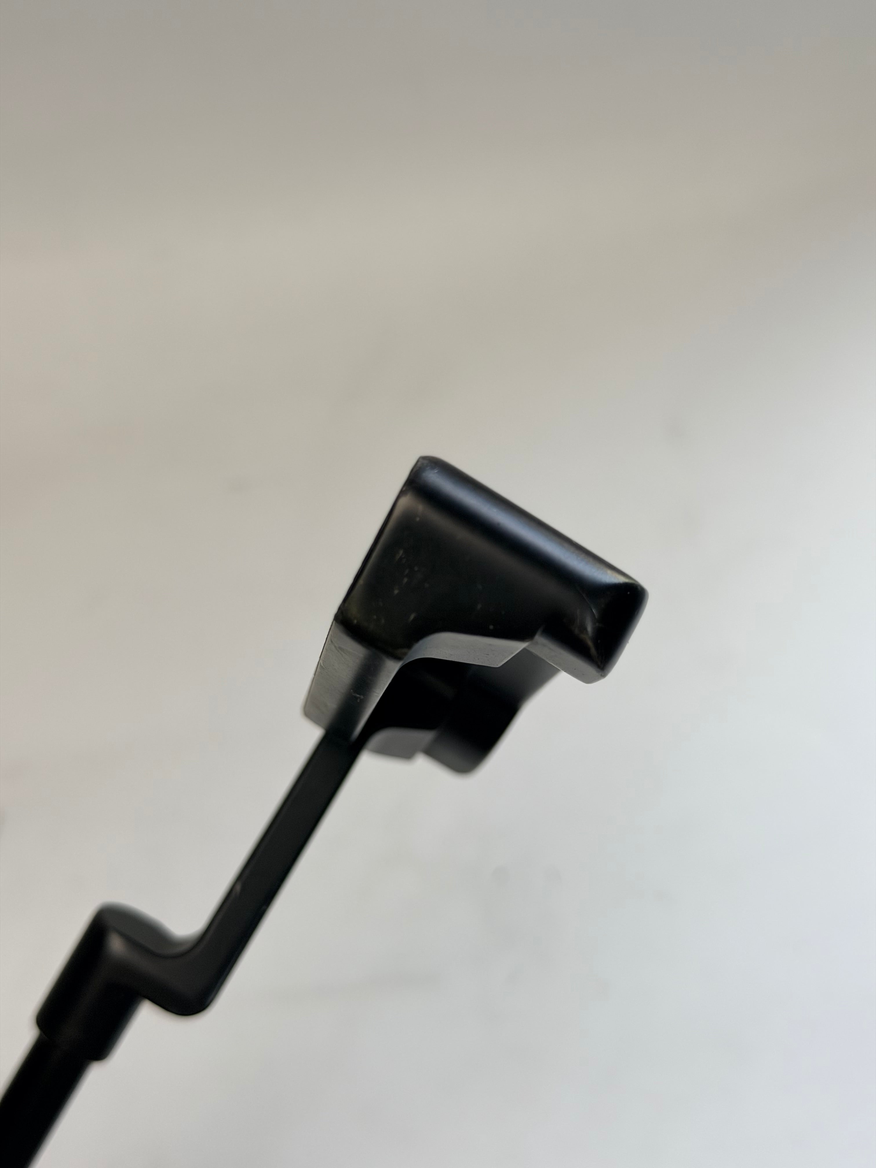 PING PLD Anser Putter 34" Black Head Shaft Grip Right Handed (Used)