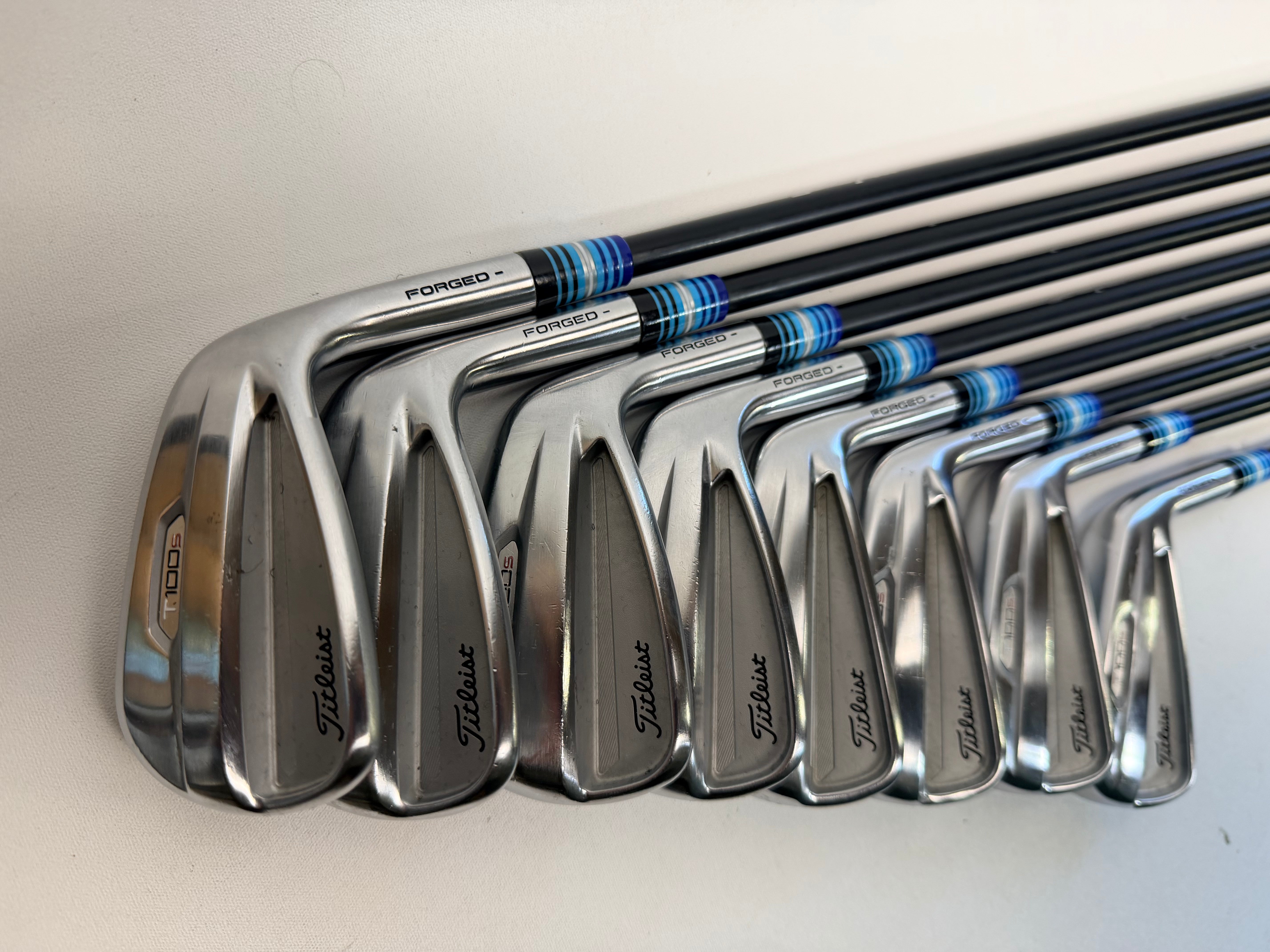 Titleist T100S Iron Set 4-PW 48° RH Fujikura AXIOM 75 R2 Senior Graphite