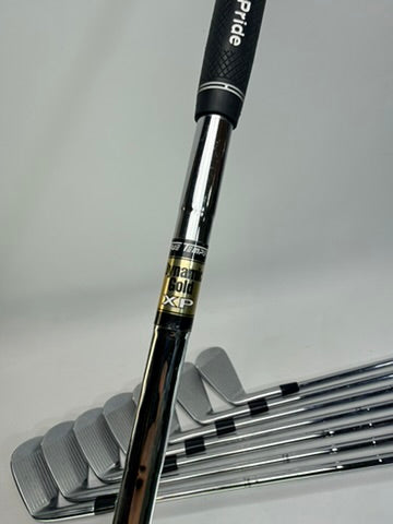 TaylorMade Tour Preferred MB Irons 3-PW RH Dynamic Gold XP S300 Stiff
