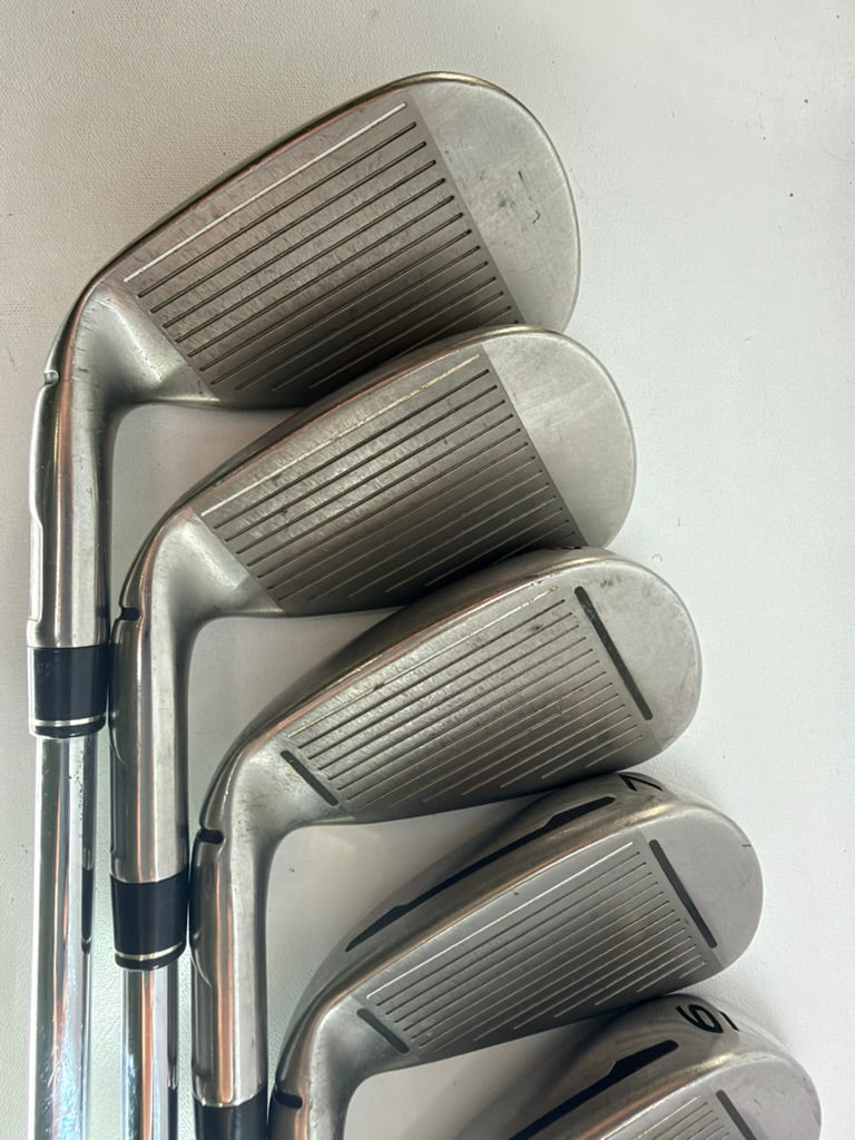 TaylorMade M1 Iron Set 4-PW RH XP 95 R300 Regular Steel