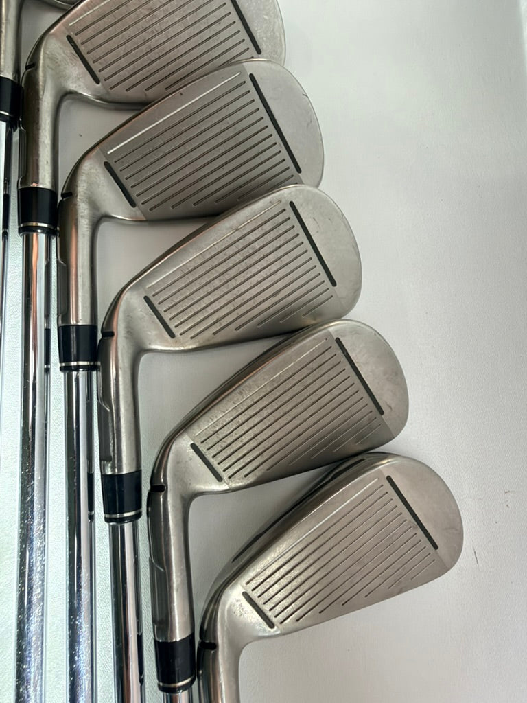 TaylorMade M1 Iron Set 4-PW RH XP 95 R300 Regular Steel