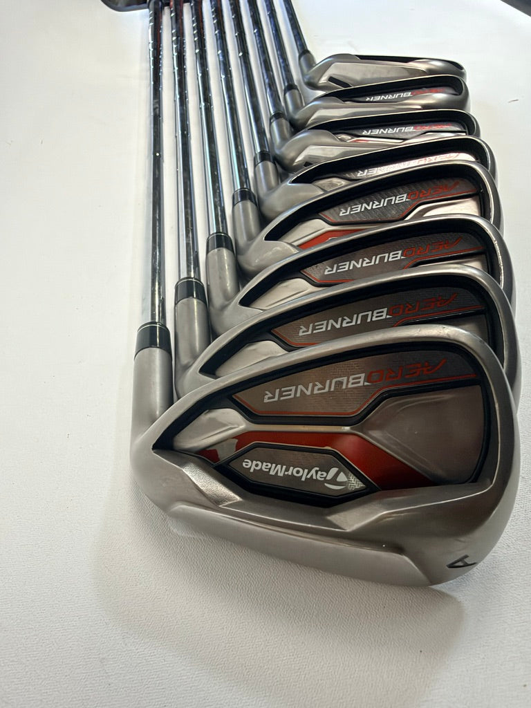 TaylorMade AeroBurner Irons 4-PW AW RH REAX 88 Steel Stiff