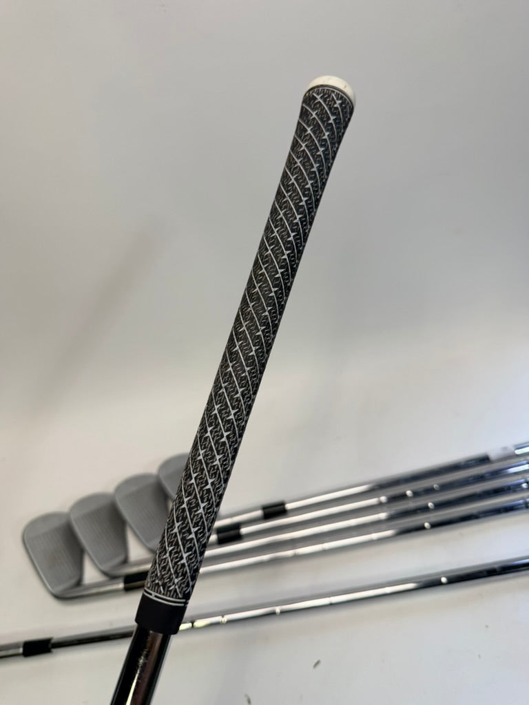 TaylorMade P770 Irons 5-PW RH DG 105 X100 Extra Stiff