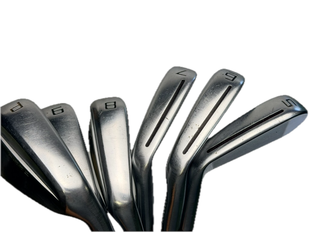 TaylorMade P770 Irons 5-PW RH DG 105 X100 Extra Stiff