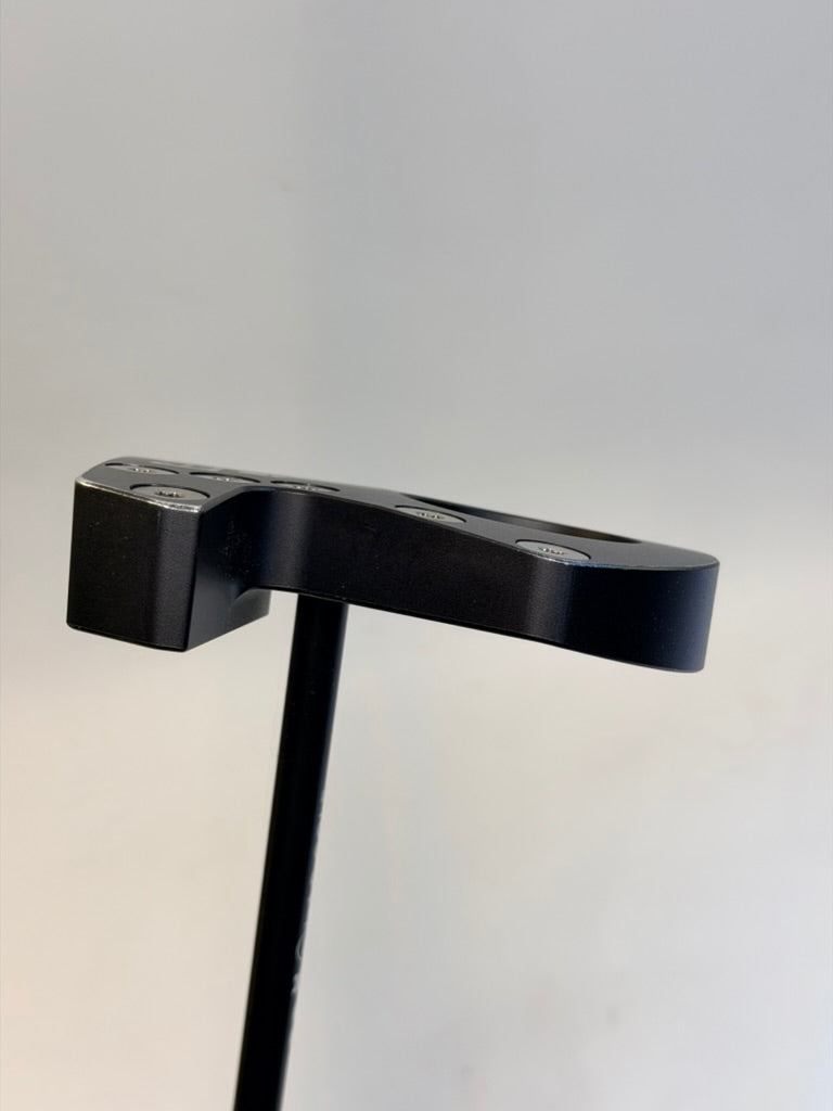 L.A.B. Golf DF3 Broomstick Putter