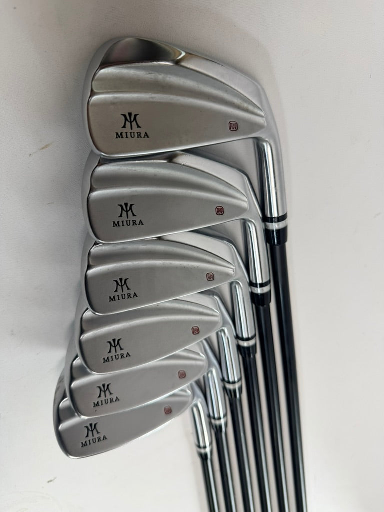 Miura KM-700 Red Stamp 5-PW Axiom 105 S VeloCore Stiff Iron Set RH