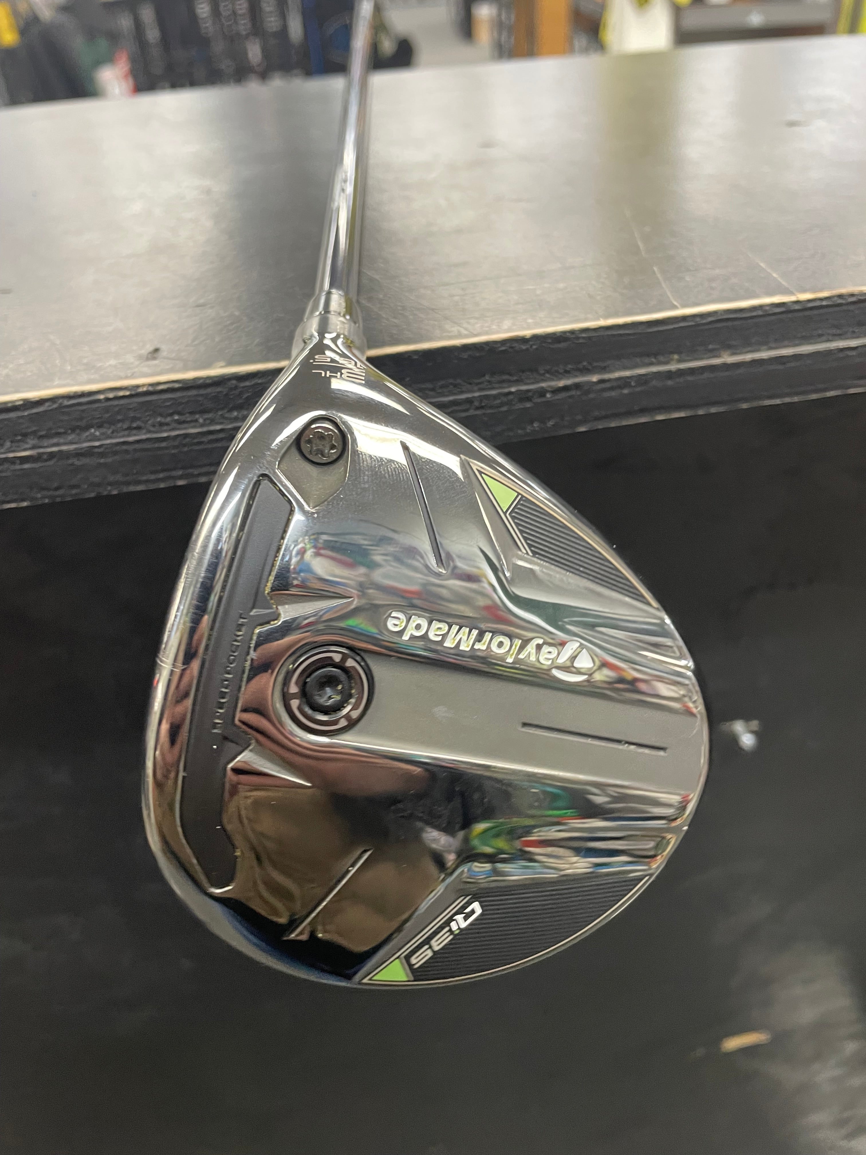 TaylorMade Qi35 Fairway Wood w/ Upcharge shaft (Used Demo)