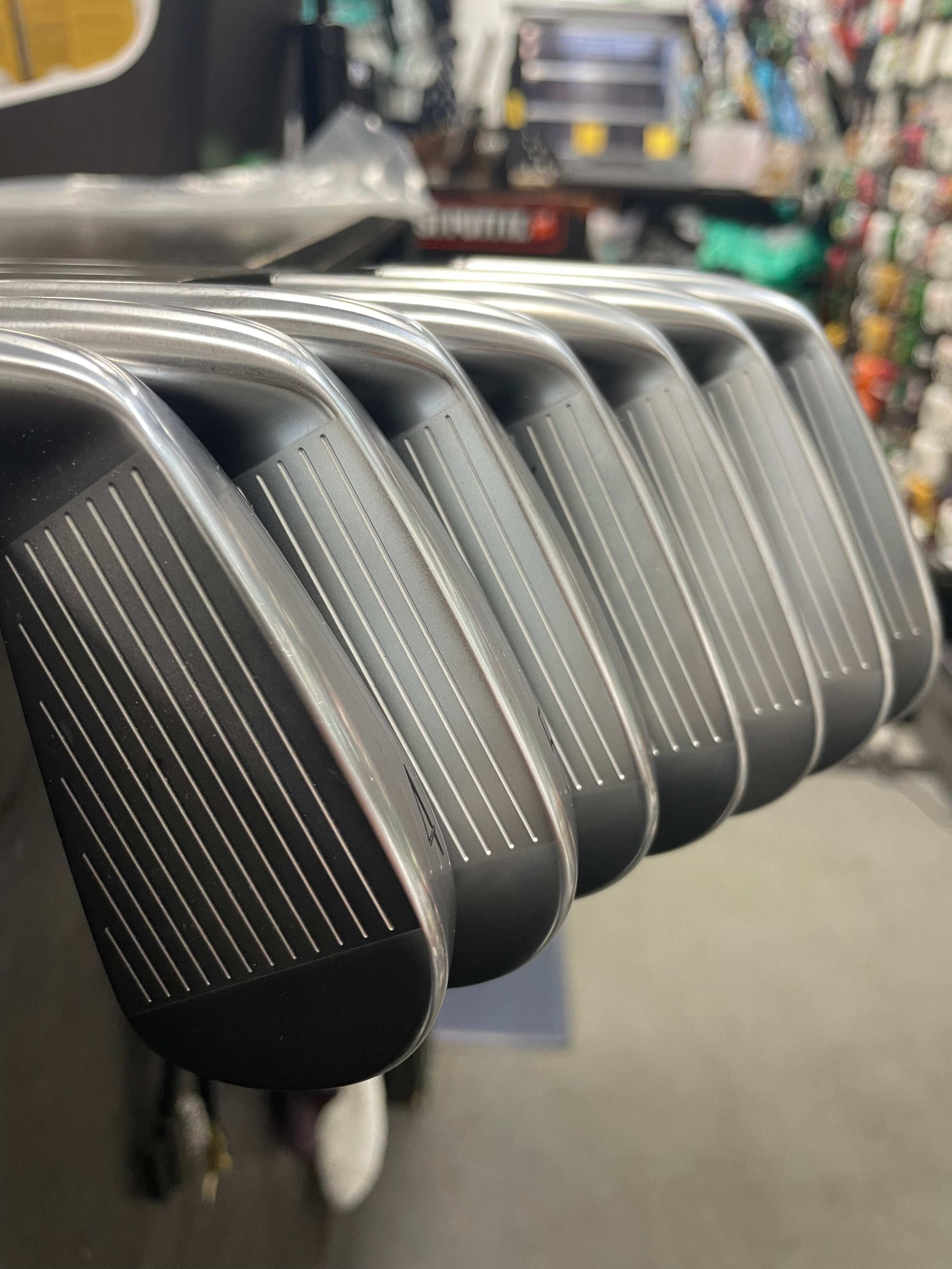 Titleist 2025 T250 Iron Set (Used Demo)