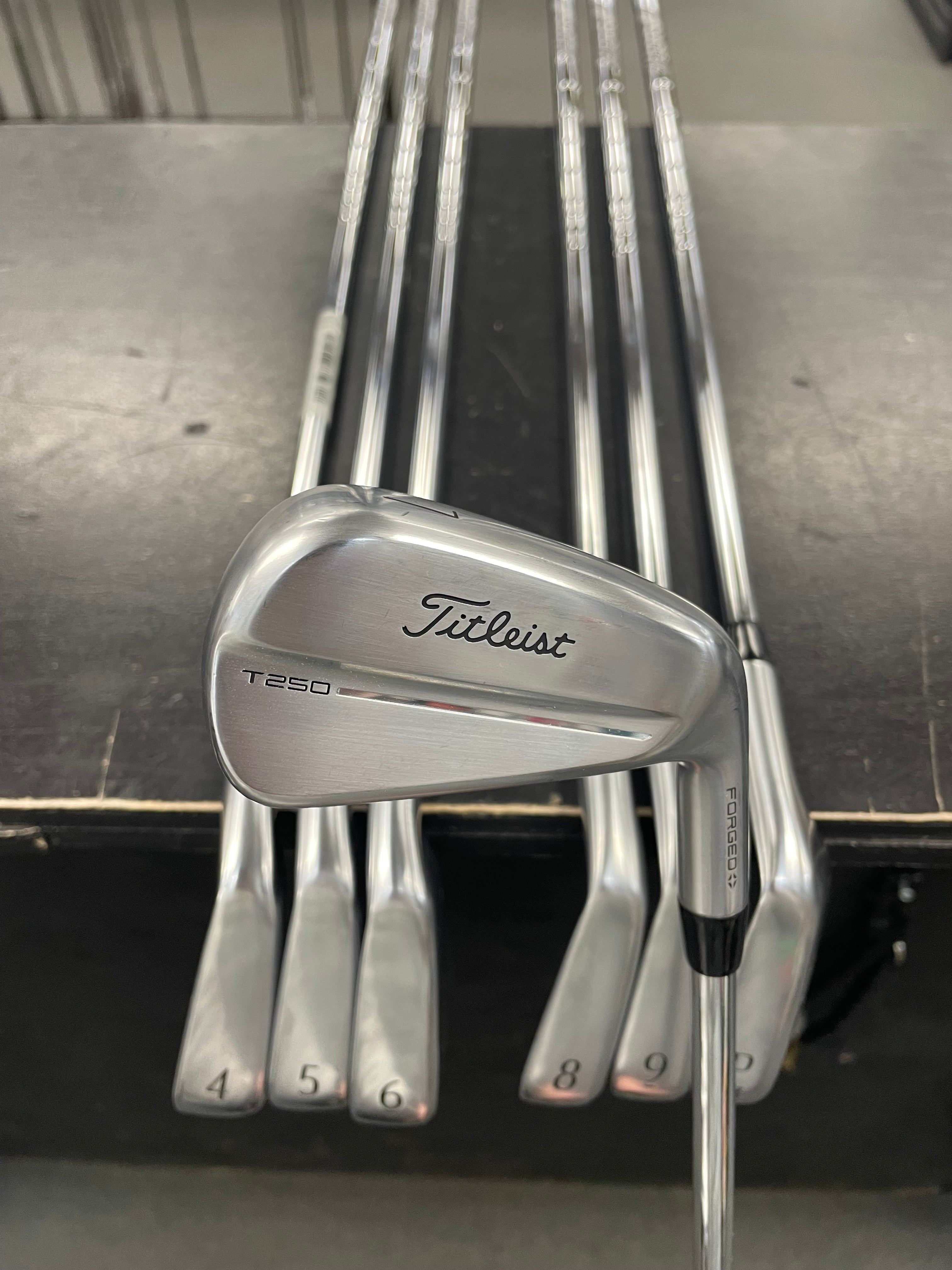 Titleist 2025 T250 Iron Set (Used Demo)