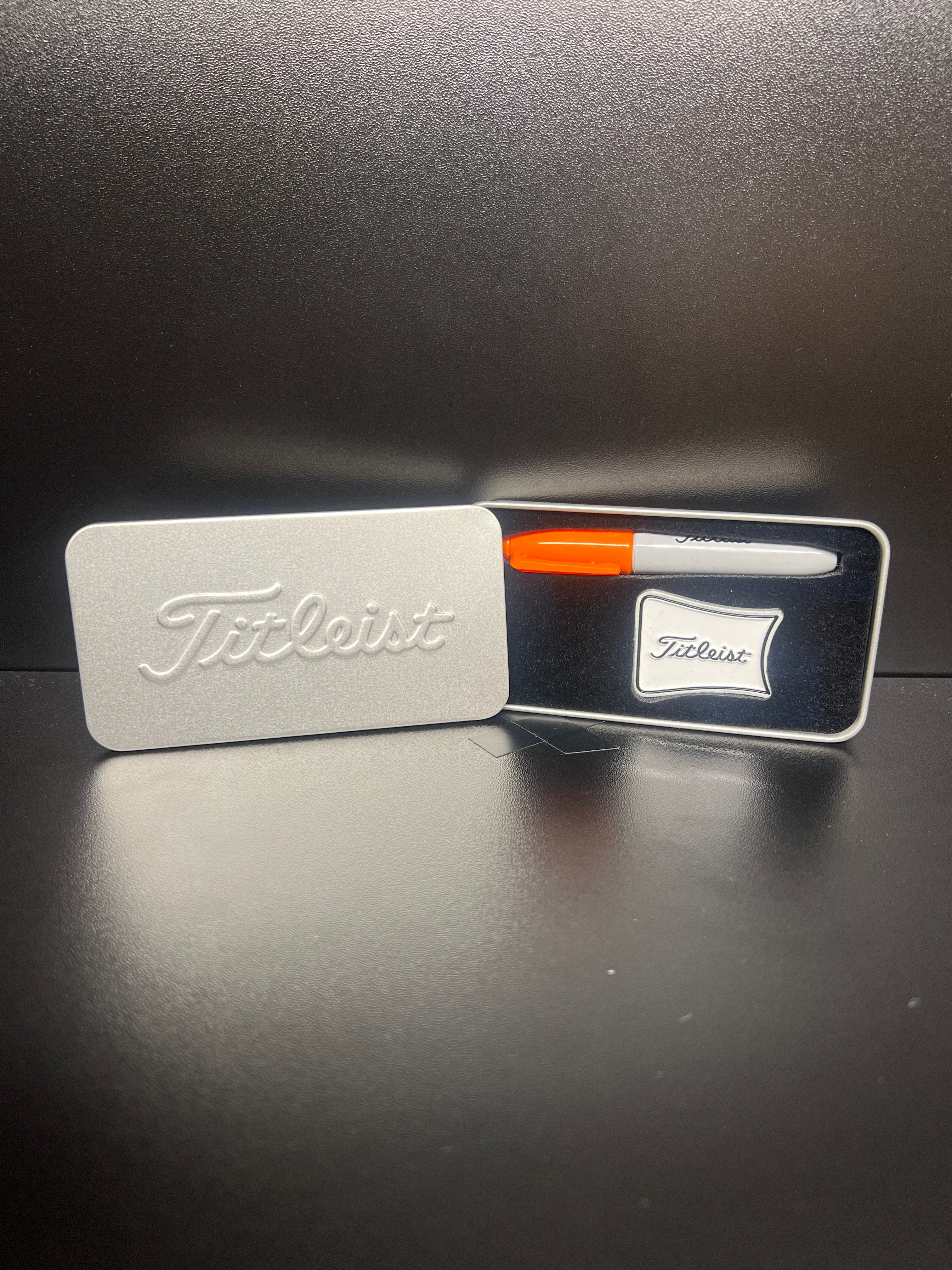 Titleist Ball Marker and Sharpie Set