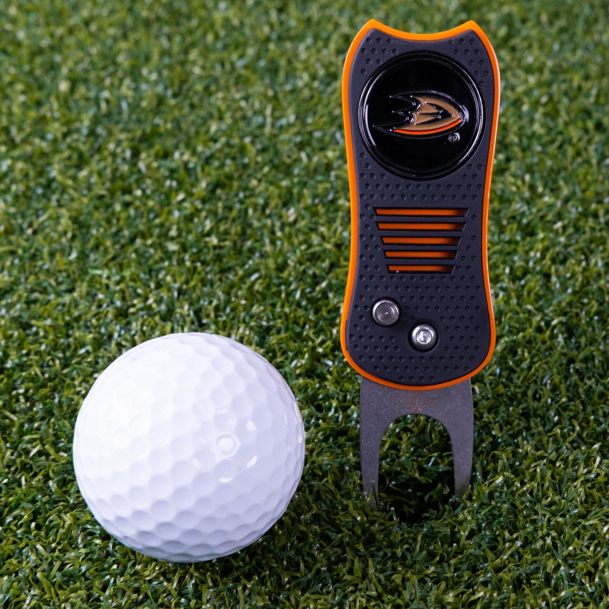 Anaheim Ducks Switchblade Divot Tool