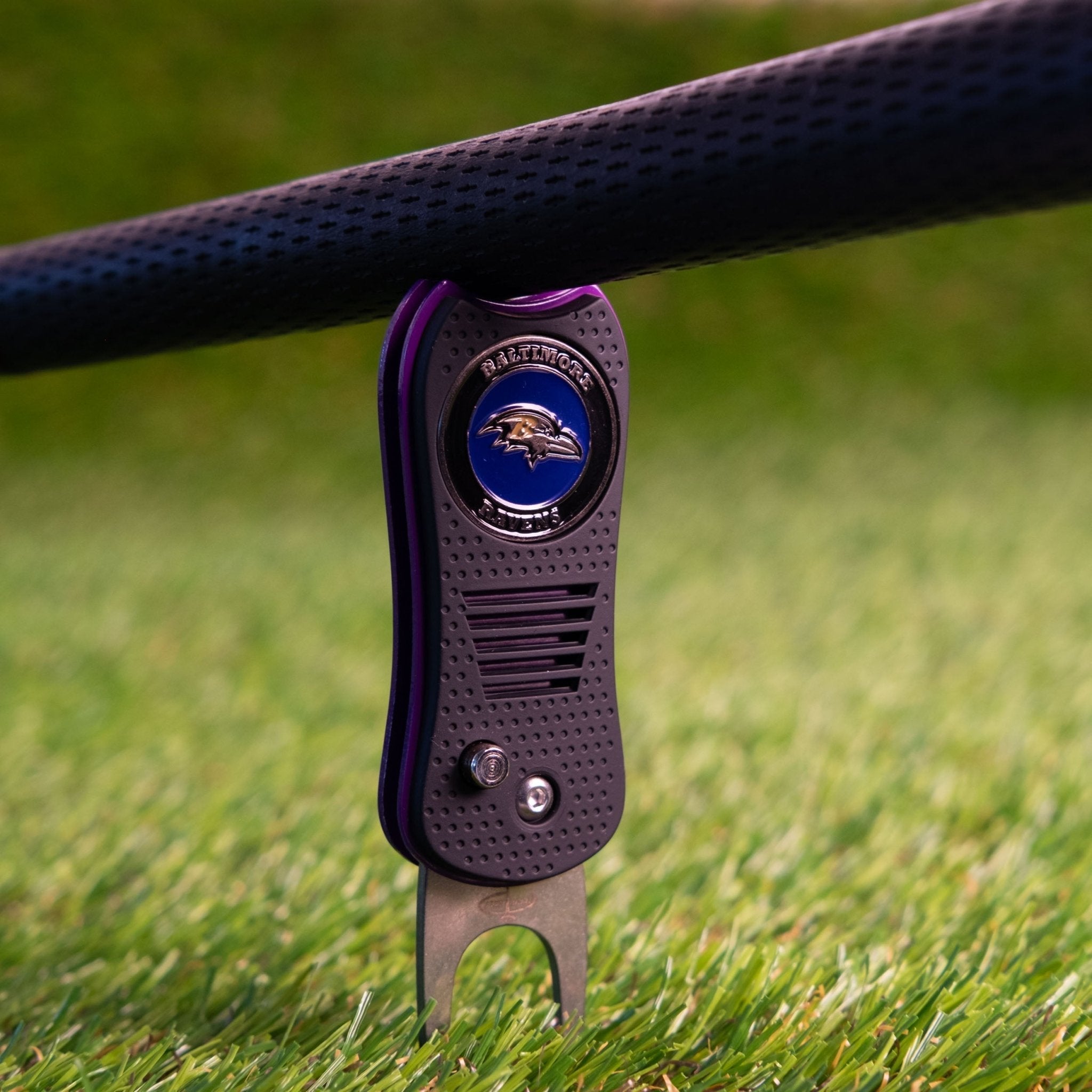 Baltimore Ravens Switchblade Divot Tool